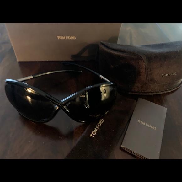 Tom Ford Whitney women’s sunglasses - Picture 2 of 3